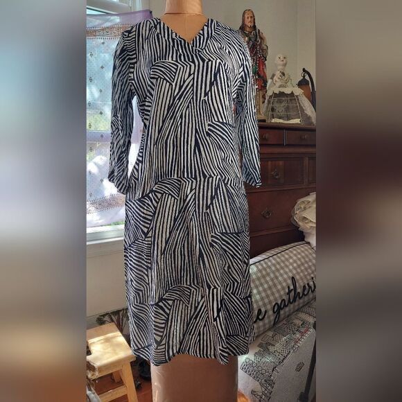 NWT MASAI Crepe Dress Navy & White Zebra Stripes Size XS - Picture 2 of 14